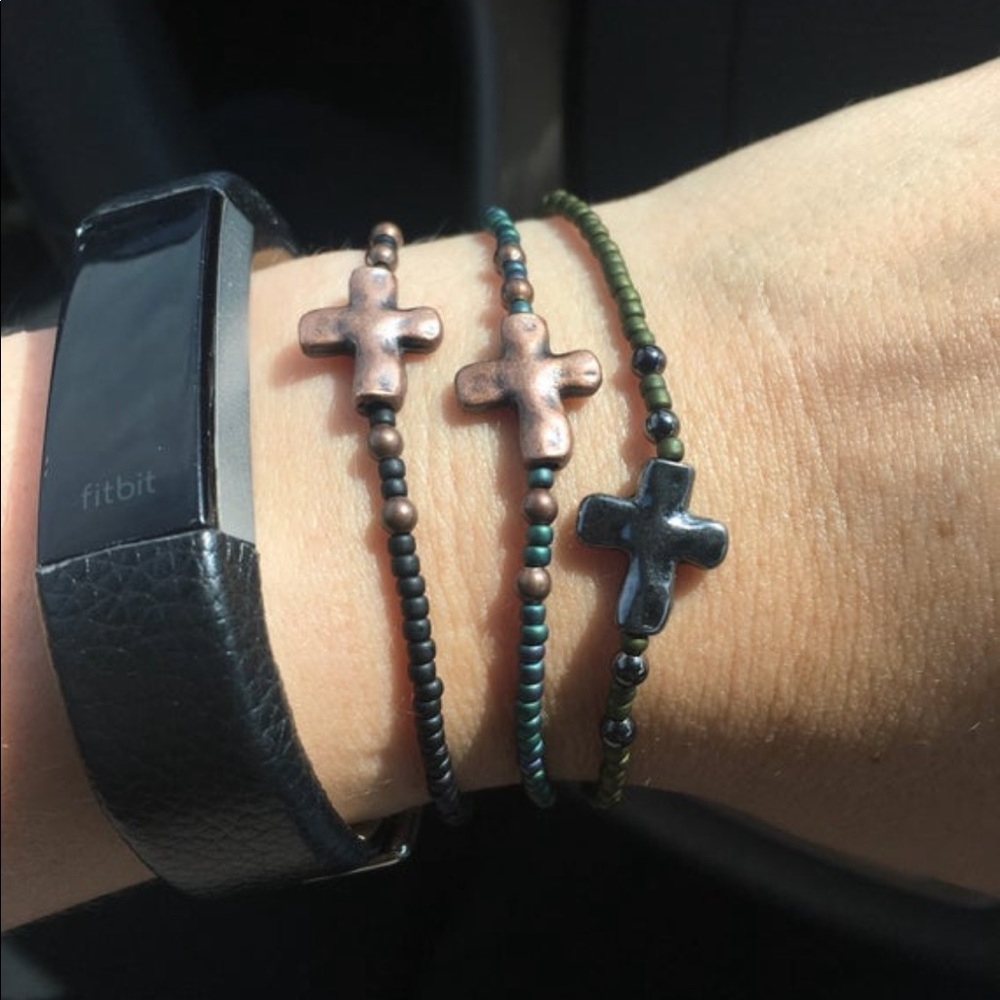 Dainty Stretchy Cross Bracelet